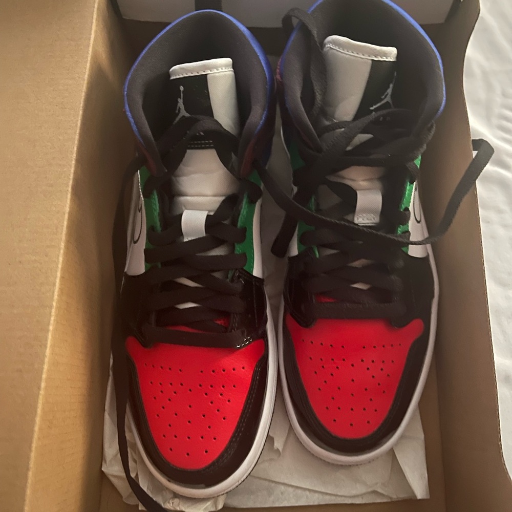 Jordan 1 mid SE, multi color